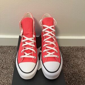 Converse Chuck Taylor All Star Lift High Top in Astral Pink